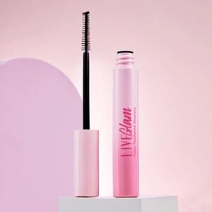 🩷🆕🩷 LIVEGlam Pretty Feathered Mascara “Black”